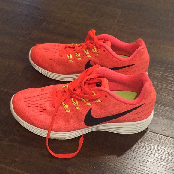 Nike Shoes - Nike running shoes